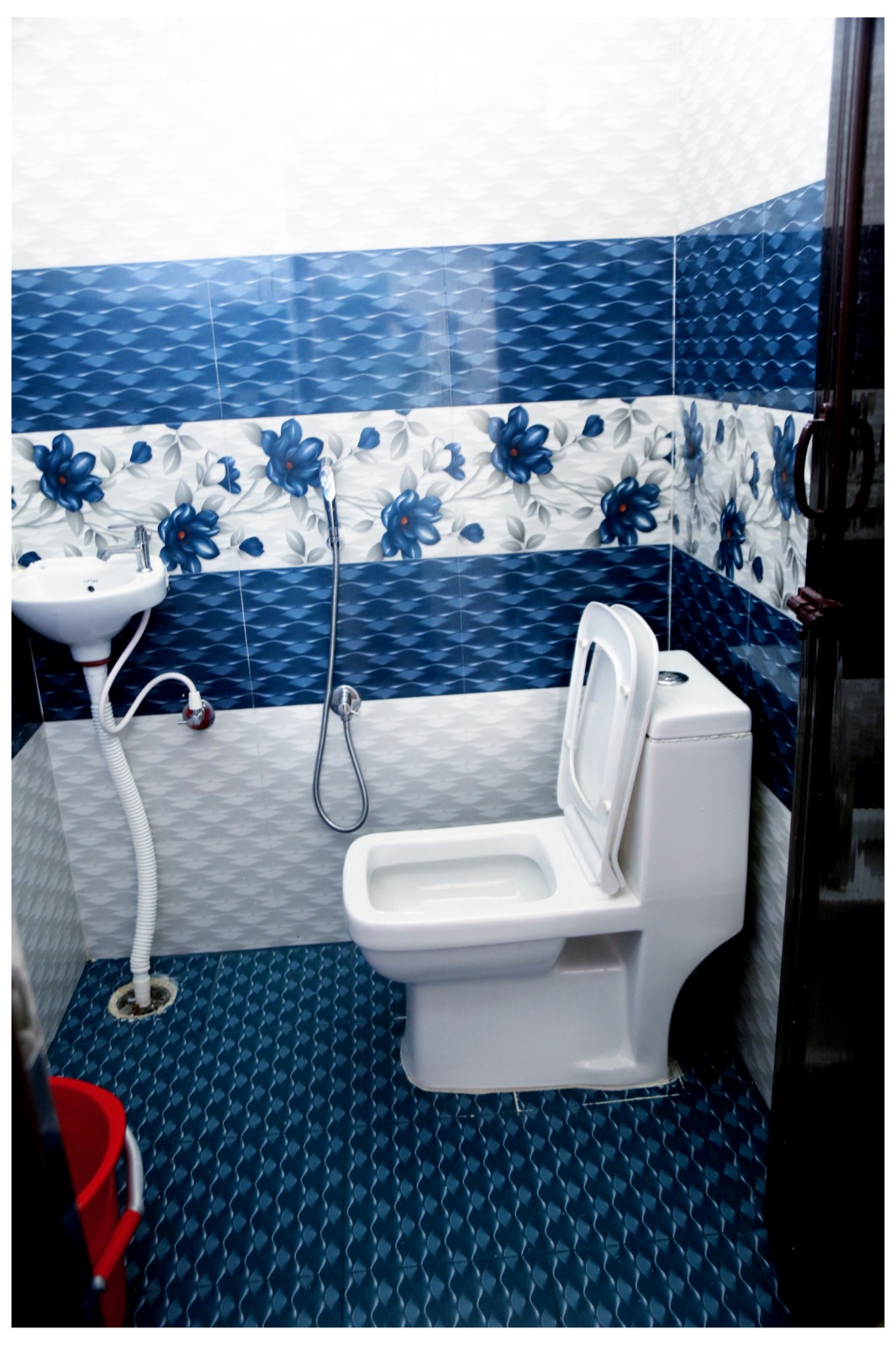 Twin Room - Primary Bedroom